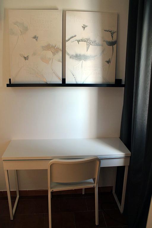 Hostal Montilla Sotogrande Торегуадиаро Екстериор снимка